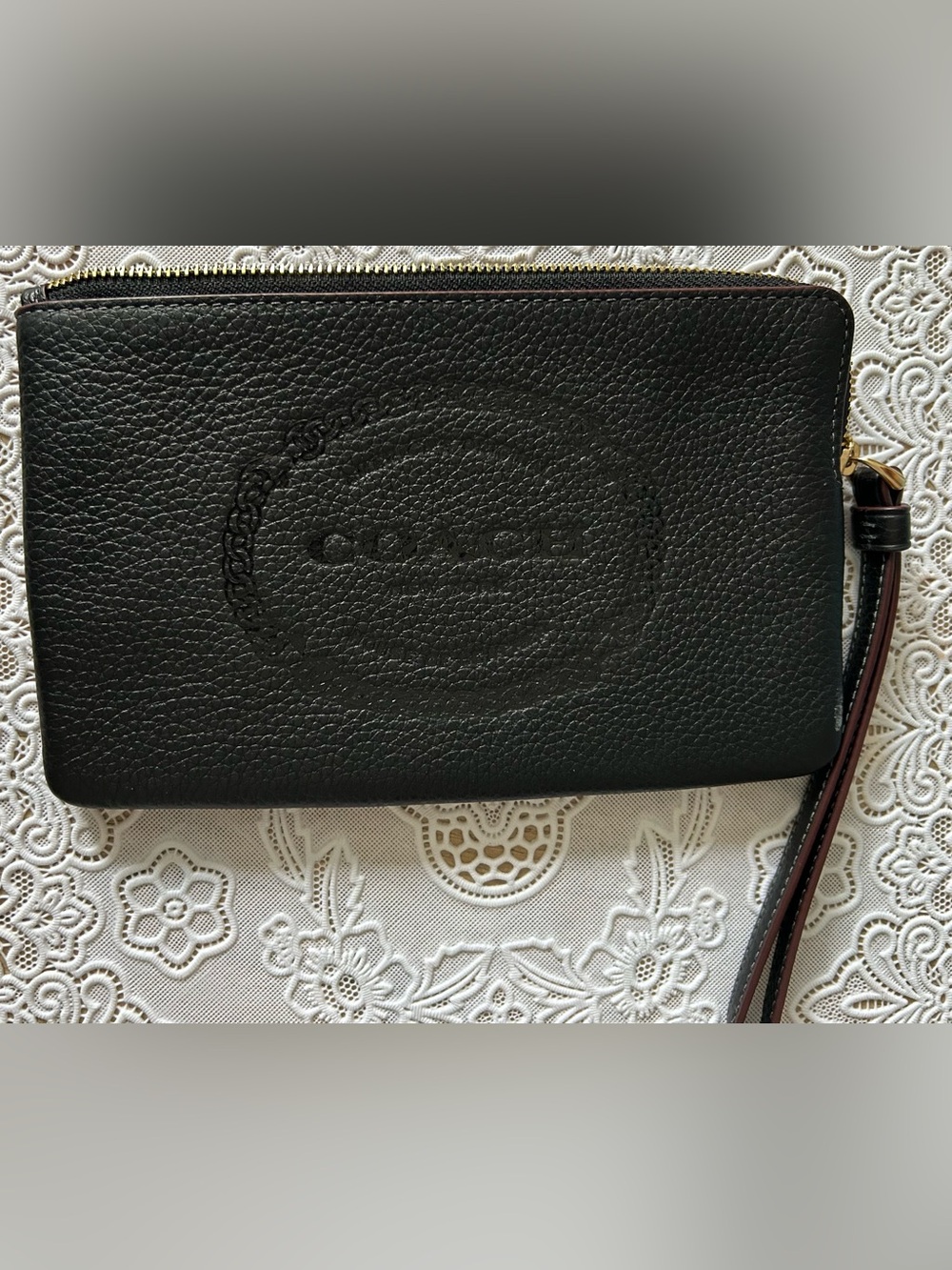 Coach Heritage Large Corner Zip wristlet Style CM242, Black with Oxblood accents